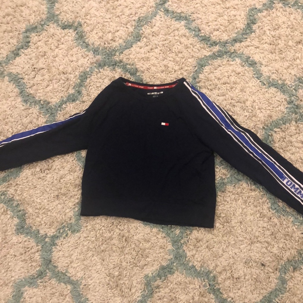 Cropped crewneck